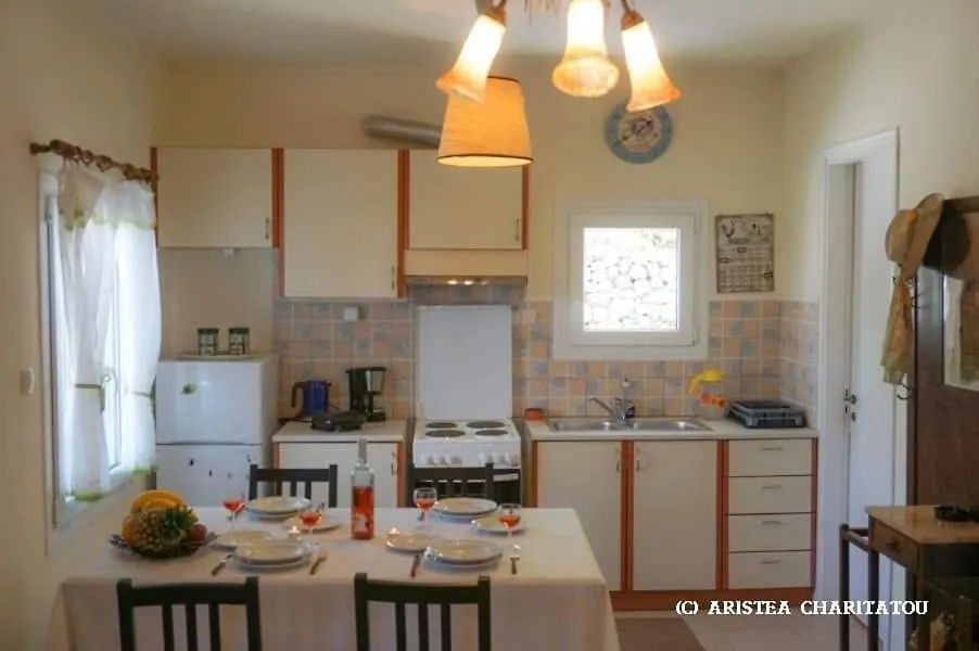 Adonino Residence-The House Of Pomegranates Lakithra