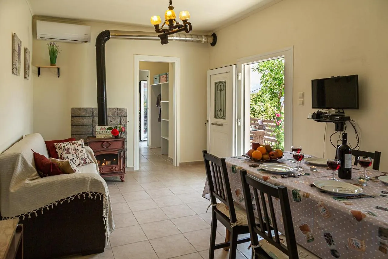 Adonino Residence-The House Of Pomegranates Lakithra Дом отдыха