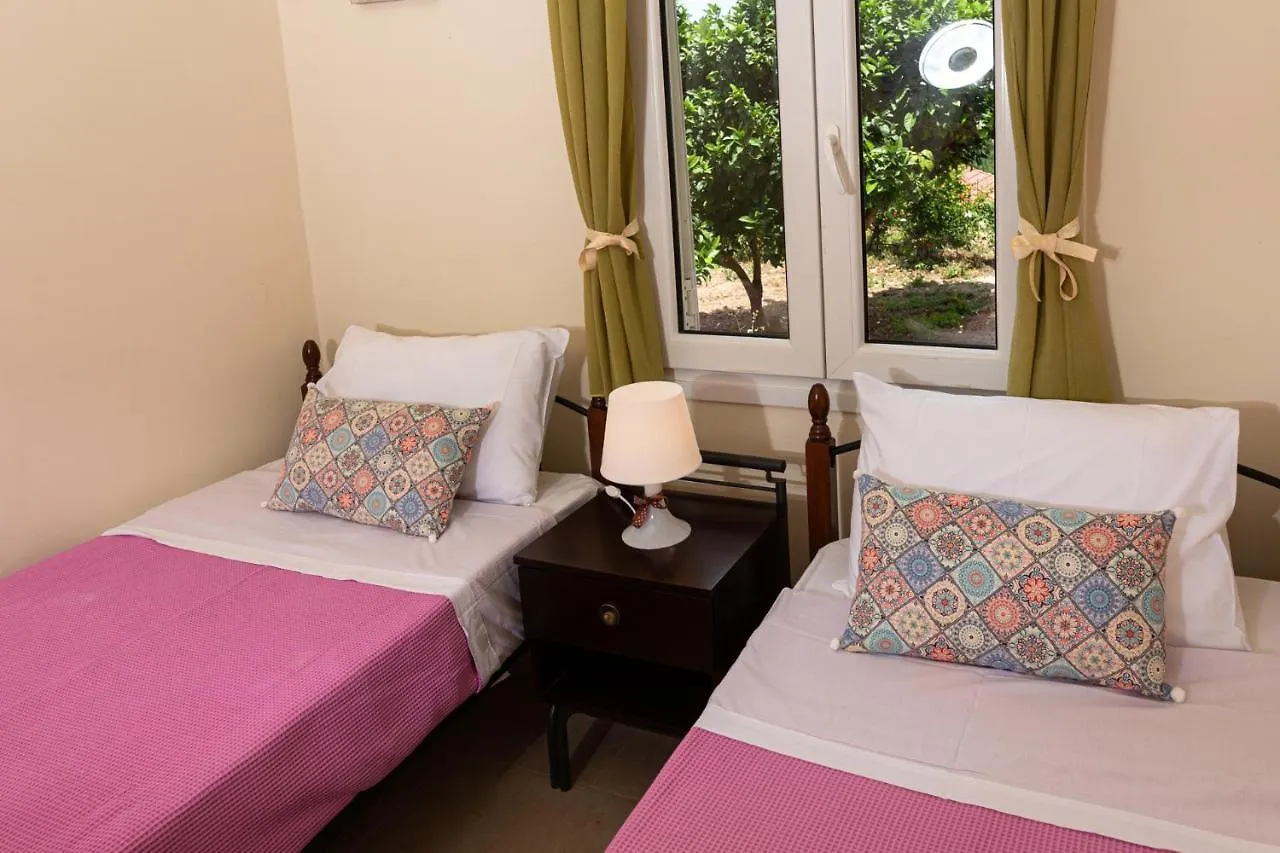 Adonino Residence-The House Of Pomegranates Lakíthra