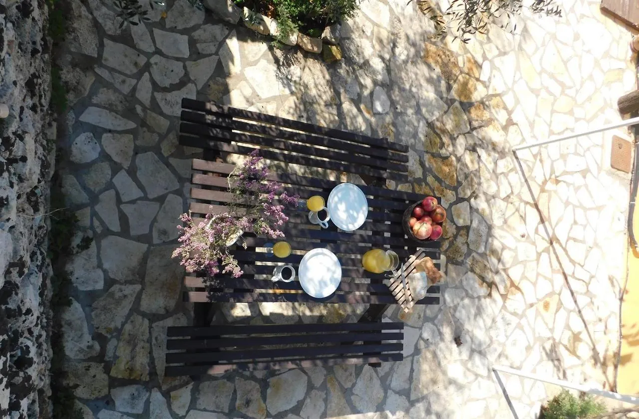 Adonino Residence-The House Of Pomegranates Lakíthra